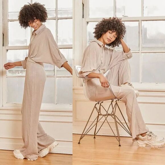 Lulus Bring the Dream Beige Button-Up Jumpsuit M NWT - Picture 2 of 13